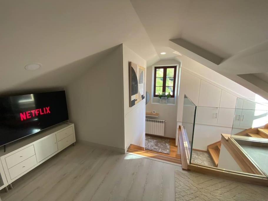 Atico Tipo Loft En San Sadurnino. Apartment Exterior photo